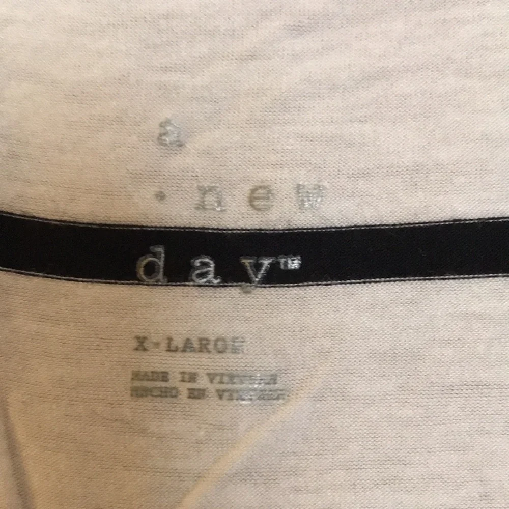 A New Day Tank, XL - Picture 4 of 7